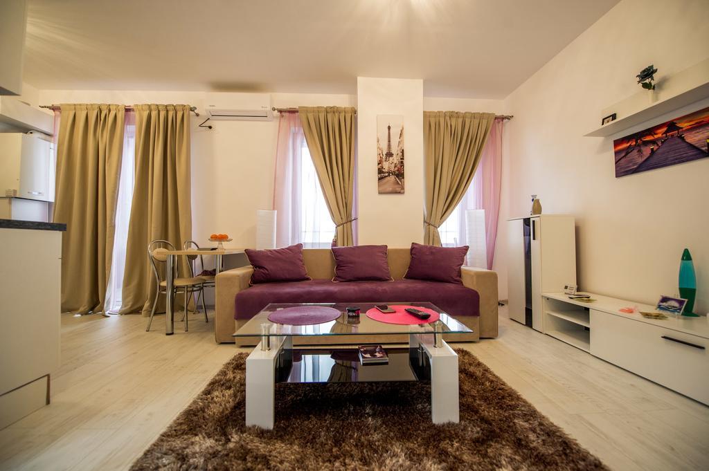 Apartament Criss Lotus Мамая Екстериор снимка